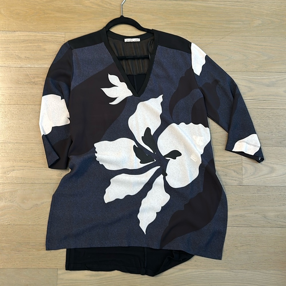 Zara long print shirt with side opening size L